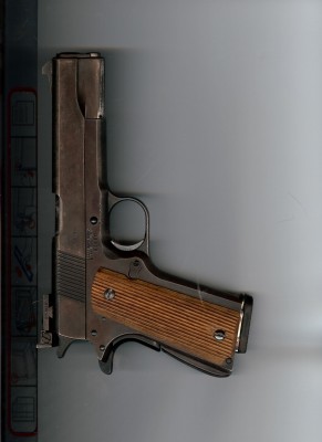 1911_hardball_shooter,_right_side.jpeg