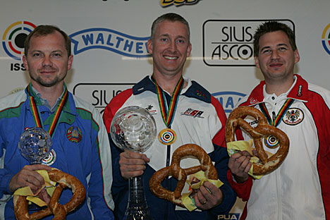 http://www.issf.tv/media/foto/2005/523/3422//20050826fr60pr.jpg